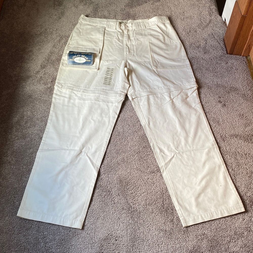 NWT St. John’s Bay Convertible Zip-Off Cargo Utility Pants SIZE 40W x 32L